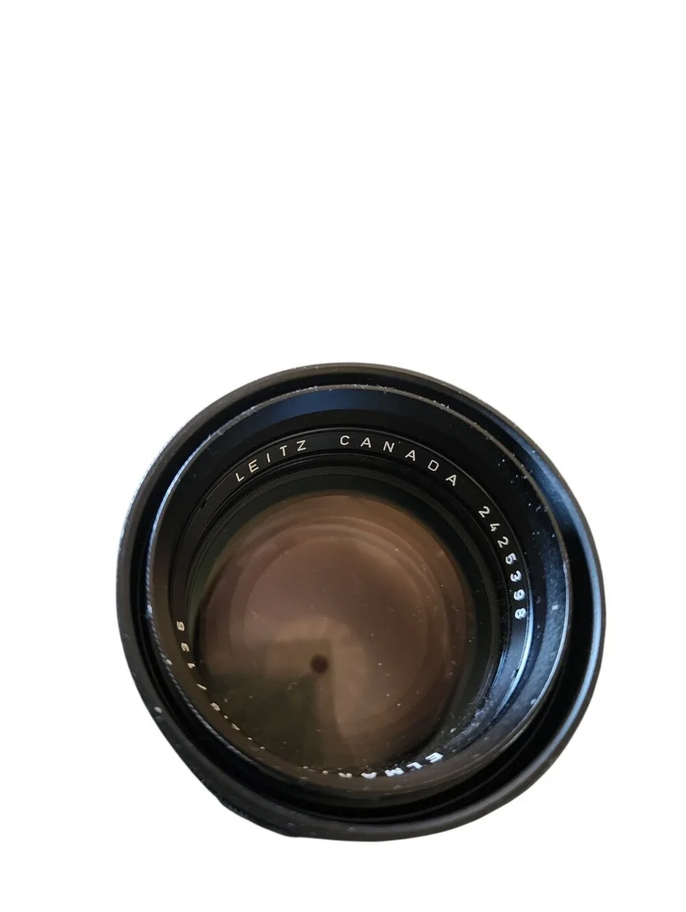 Leitz Elmarit M-mount 135mm f/2.8 Canada Lens with Goggles And Caps